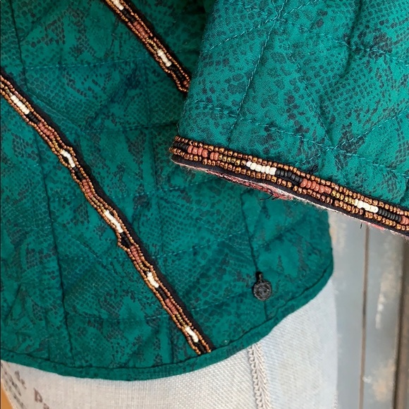 Madison Scotch Dark green snake print crop jacket - Picture 3 of 10